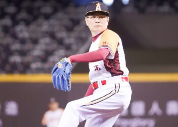 李明洋好事成三 出片奪獎、拿冠軍、又成台語歌手 入大巨蛋第1人