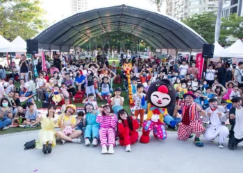 錠嵂『毛小孩X鵲寶公益劇團童樂會』再度感動台中 傳遞幸福和溫暖