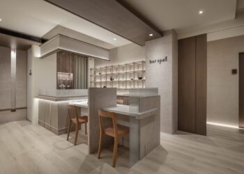 獨家頂級直播式掏耳Spa　看得到安心感　挖得到酥麻感