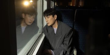 張信哲首支閩南語歌〈皺紋寫字〉李璇化身「母親之詩」 歲月柔光與愛的延續