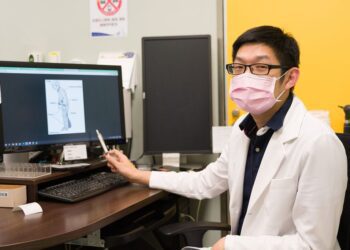 手腳顫抖、動作慢是老化　竟是巴金森氏症