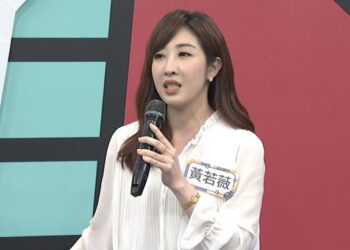 黃若薇曝「甜心主播」私下真面目 不滿前輩太嚴格竟朝水杯吐口水