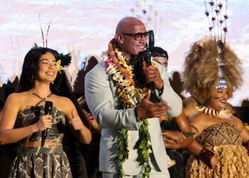 《海洋奇緣2》夏威夷世界首映倫敦首映星光熠熠 巨石強森鼓吹歡唱場