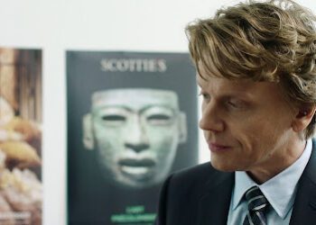 震驚藝術界的驚世騙局！《逆轉拍賣師》揭密納粹掠奪名畫的黑暗真相
