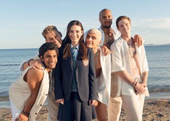 傳奇天團親自擔任監製還下海客串！ 「接招合唱團」驚喜現身超現實