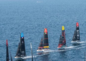 「時尚對抗」海上極限運動