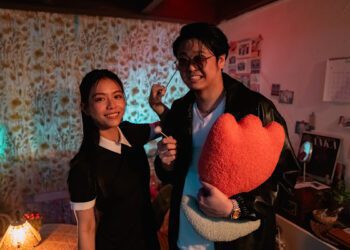 icyball冰球樂團〈不小心〉唱出一時情迷的狼狽真心 宋芸樺跨刀獻聲又獻身