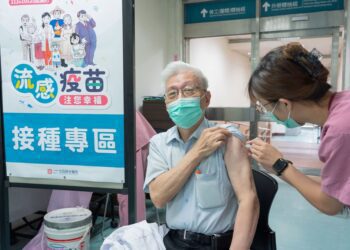 流感即將邁入高峰　醫師籲踴躍施打疫苗提升保護力