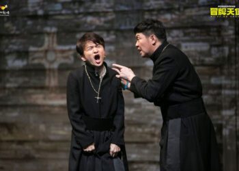 用生命燃燒舞台 唐從聖的不冒牌人生 「表演都是來真的」