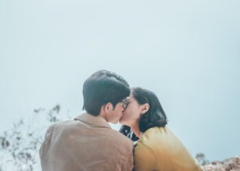 導演欲言又止加吻戲　張耀仁、吳子霏有情人終成眷屬