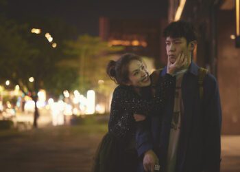 柯震東直男式狠吻撞破嘴唇 許瑋甯笑：浪漫吻戲變動作戲