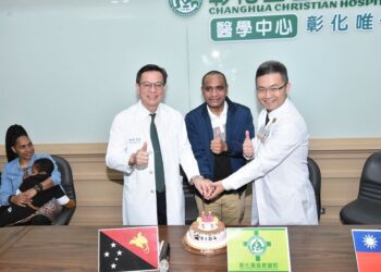 彰基協助巴布亞紐幾內亞直腸癌病人重獲新生