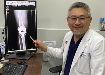 膝關節痛苦不堪 MAKO機器手臂解套