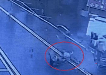 （貨車肇事乘客拋飛車外片）新店貨車連撞兩車　車內乘客拋飛車外釀兩傷