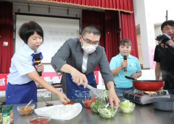 謝國樑與型男主廚大展廚藝　 盼性別平權理念能從小萌芽