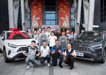 嘉市購物節送出百萬鑽石、油電車 嘉購王消費3666萬獲13萬名牌包