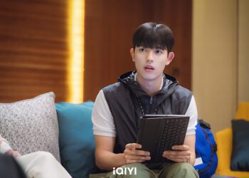 暖男校草朴所羅門不打怪 《聖水洞之吻》脫下制服開撩「我想要前輩的全部」