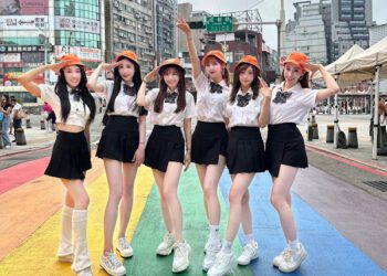 電豹女啦啦隊女神拍攝兒童節宣傳照 談及大地震差點以爲要去投胎