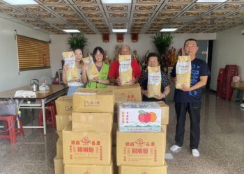 無極慶德天樞宮普渡兼做公益　愛心奶粉助植物人