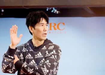 六塊肌國民姑丈羅時豐每天健身3小時 新曲《巴蕊》搖身成為唱跳歌手