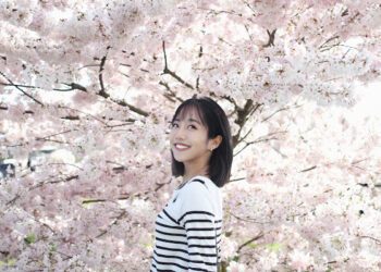 蔡佩軒發起「閨蜜就是要更進一步赤裸相見！」320萬人觀看引發熱議