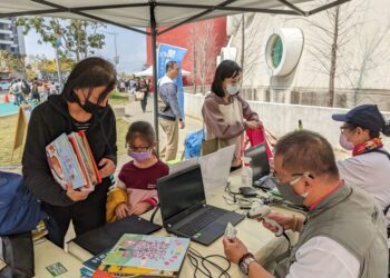 響應中信兄弟寵物主題日！ 行動圖書車前進洲際球場　借書加碼換球票