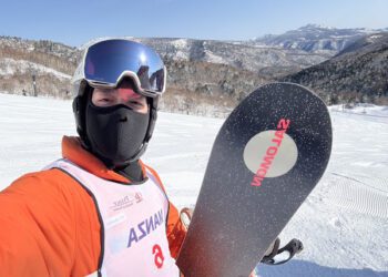 考取滑雪教練認證！許孟哲：「不是真的要斜槓教學，但認證技術很興奮」