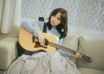 陳佩賢Jesslyn〈21〉破百萬點閱、專輯週榜冠軍！感動喊：好幸福