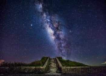 南投二日遊｜南投觀星攻略入住星空山莊、搭車賞暗空銀河、打卡彩虹吊橋與陶藝秘境