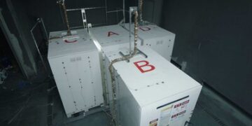 華為數字能源圓滿完成工商業構網型儲能大規模燃燒測試