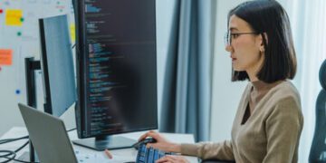 IBM 發布《2026 企業趨勢》報告：AI主權與韌性成為新的業務連續性議題