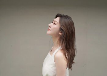 音樂精靈情歌回歸 林逸欣〈Evelyn〉唱出心底最柔軟遺憾