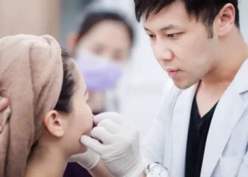 隆乳新趨勢！渾圓雪乳材料靠自己！ 豐胸專家：宛若天生