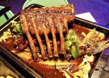 走到哪裡就燉到哪裡 「員林鐵鍋燉魚」連假另類美食