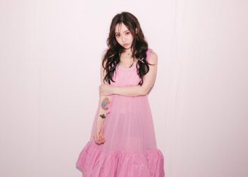 陳芳語《未完成》藏洋蔥 紀念已逝愛貓Kiwi MV更科技「同框」