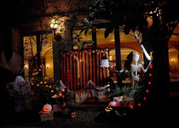 萬聖節搞笑大遊行 煙波集團新竹湖濱館變身「搞鬼」樂園