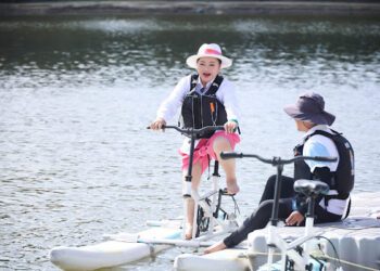 民視《超級冰冰Show》蟬聯收視冠軍 白冰冰率班底苗栗一日遊放鬆充電