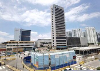 PARKWAY CENTRE的14個商業單位以私人協約組合形式出售