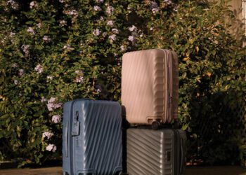 TUMI 擴大與 1% FOR THE PLANET 的合作，承諾在 2024 年將全球 19 DEGREE COLLECTION系列銷售額的 1% 用於支持環保事業