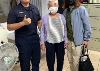 小犬颱風來襲九旬迷途老婦神情慌張 後勁暖警溫馨安撫助返家