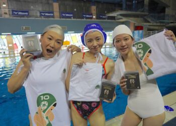 王瞳、姚黛瑋、琳賽踢館台灣水球國家隊 挑戰自我展現青春熱血