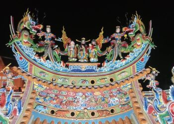 溪口鄉「武英殿」焕然一新　剪黏藝師重現傳統工藝