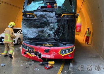 快訊/宜蘭蘇花改蘇澳隧道追撞事故！ 遊覽車撞前車19人受傷送醫