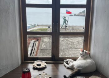 關於藝術島 「一起回島吧」