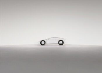 全球首款不含金屬或礦物的電動車橫空出世—-結果根本無法運作