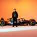 VUSE 與 McLAREN FORMULA 1 車隊攜手日本藝術家,發佈從傳統文字汲取靈感的賽車塗裝