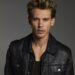 AUSTIN BUTLER 擔任 YSL BEAUTY 新的全球品牌大使