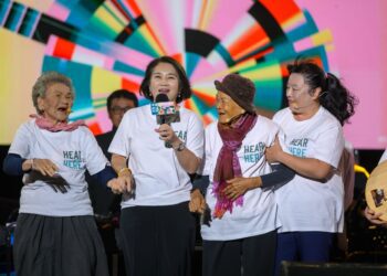 半島世界歌謠祭民謠國寶領銜彈唱　感動全場