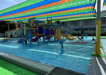50元銅板價可玩室外游泳池及新型態戲水設施