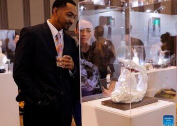 新華絲路：中國德化白瓷展在洛杉磯開幕